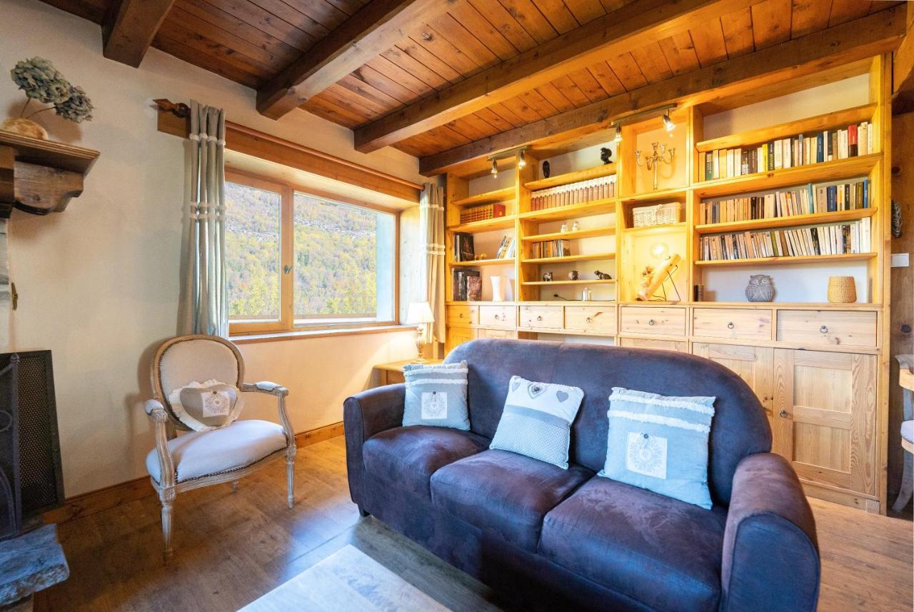 Magnifique Authentique Au Coeur Des 3 Vallees Chalet