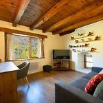 Magnifique Chalet Authentique Au Coeur Des 3 Vallees