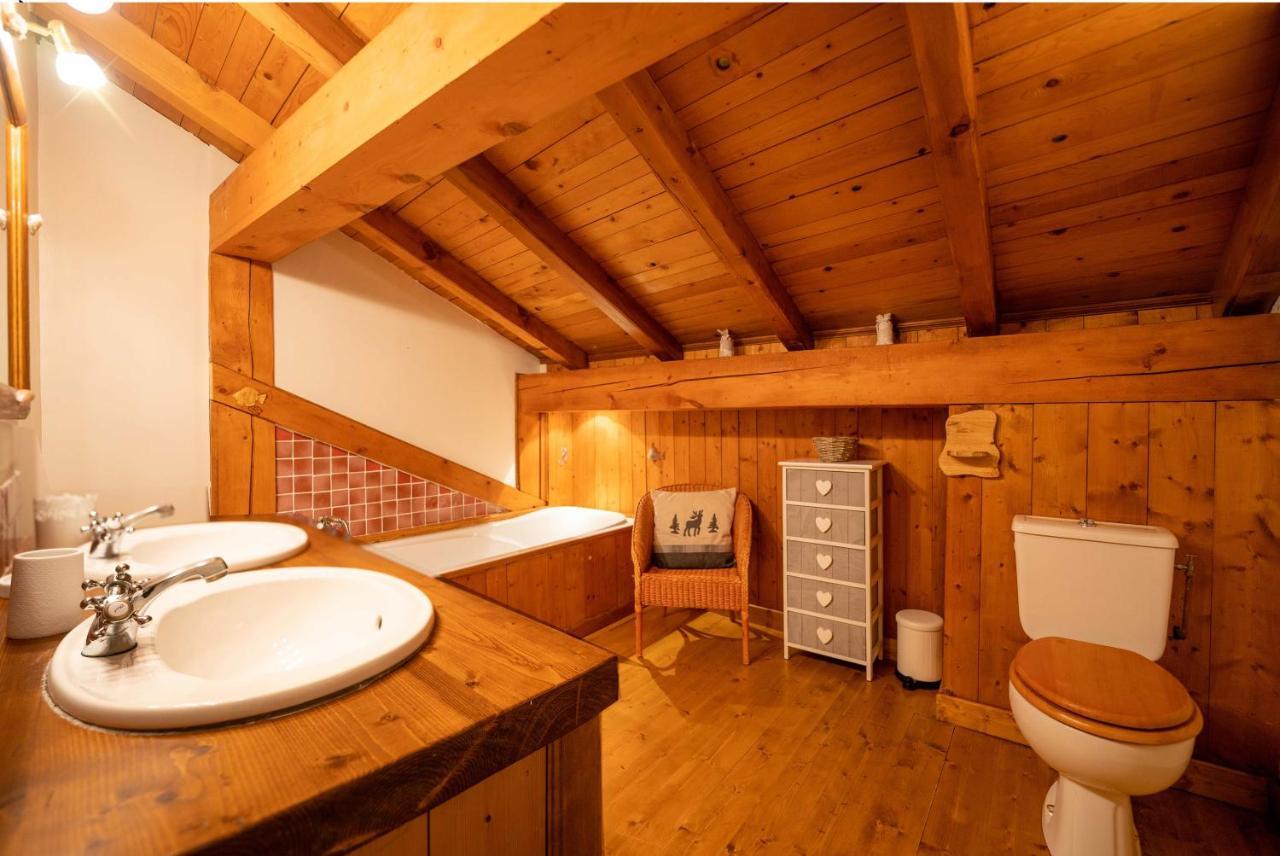 Magnifique Authentique Au Coeur Des 3 Vallees Chalé